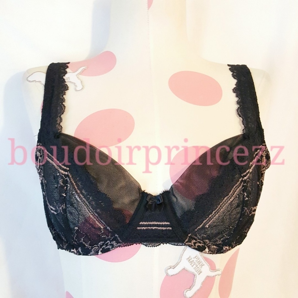 🌹 Victoria's Secret unlined lace bra 32D